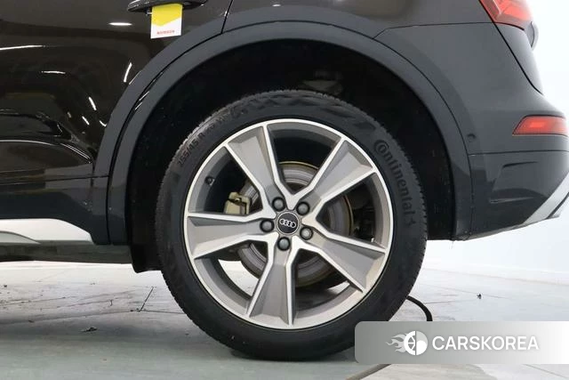 Audi Q5L id 4257789 из Китая 11