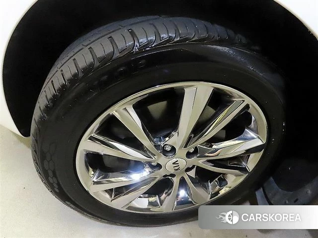 Kia The New Carnival id 4746880 из Кореи 11