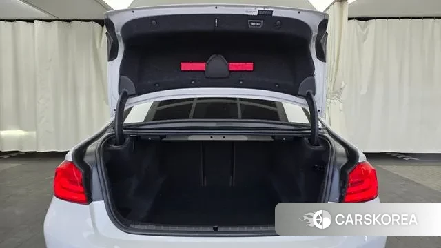 BMW 5 Series (G30) id 3703850 из Кореи 11