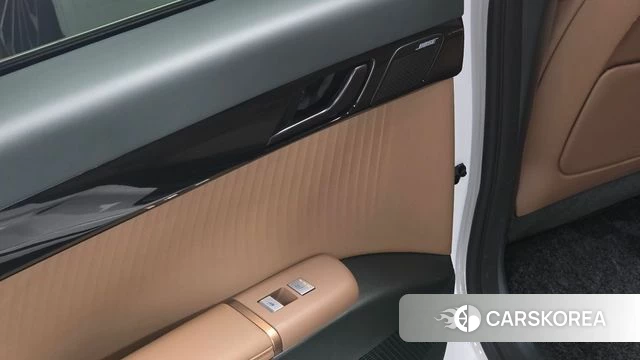 Hyundai Grandeur (GN7) id 3909762 из Кореи 11