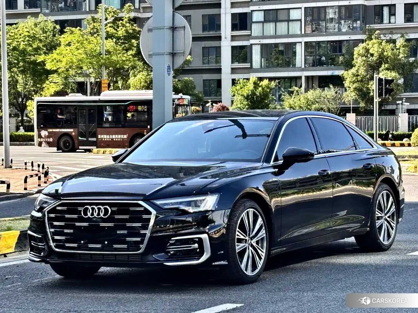 Audi A6L id 4548271 из Китая 11
