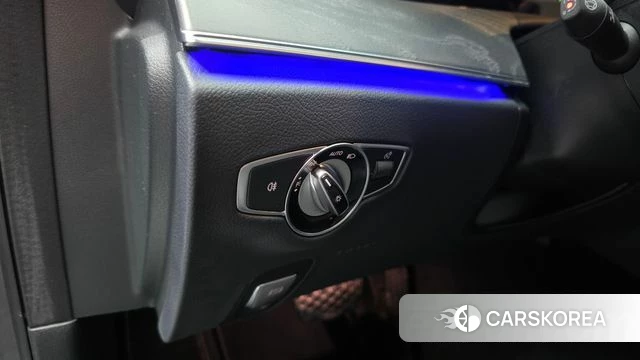Mercedes-Benz E-Class W213 id 4608473 из Кореи 11