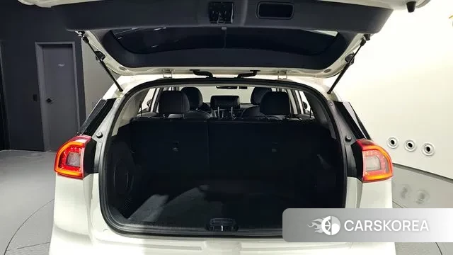 Kia Niro EV id 3617055 из Кореи 11