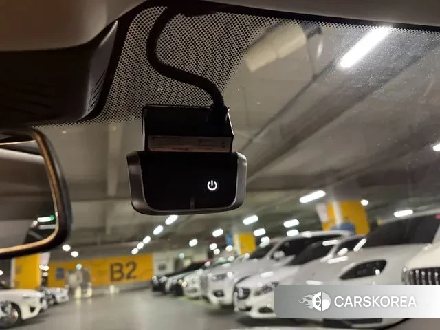 BMW 5 Series (G30) id 3669566 из Кореи 11