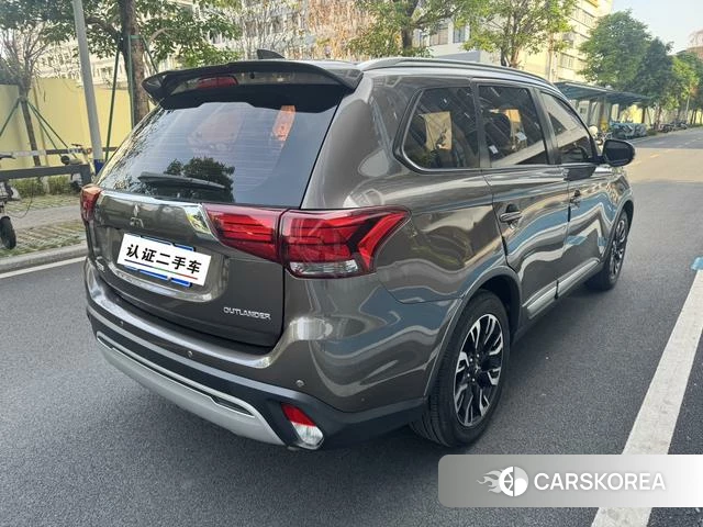 Mitsubishi  Outlander id 4227860 из Китая 11