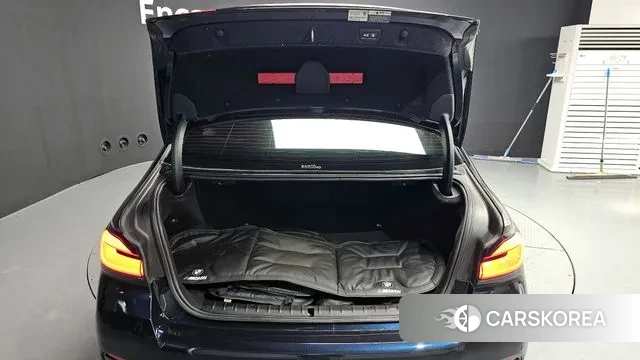 BMW 5 Series (G30) id 3561576 из Кореи 11