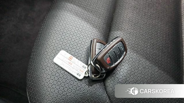 Hyundai Avante AD id 3966425 из Кореи 11