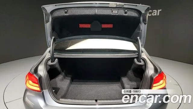 BMW 5 Series (G30) id 2445912 из Кореи 11