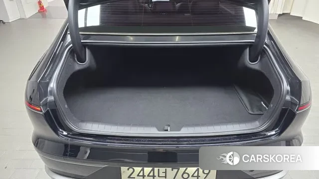 Hyundai Grandeur (GN7) id 2984347 из Кореи 11