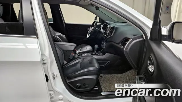 Jeep Cherokee (KL) id 2636587 из Кореи 11