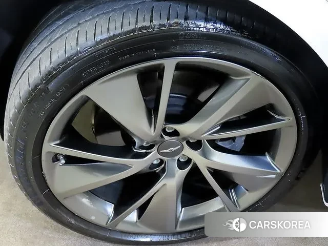 Genesis GV70 id 3561626 из Кореи 11