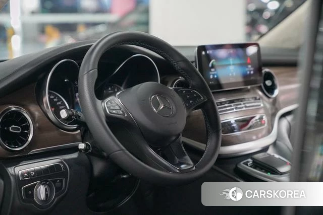 Mercedes-Benz V-class id 4297440 из Китая 11