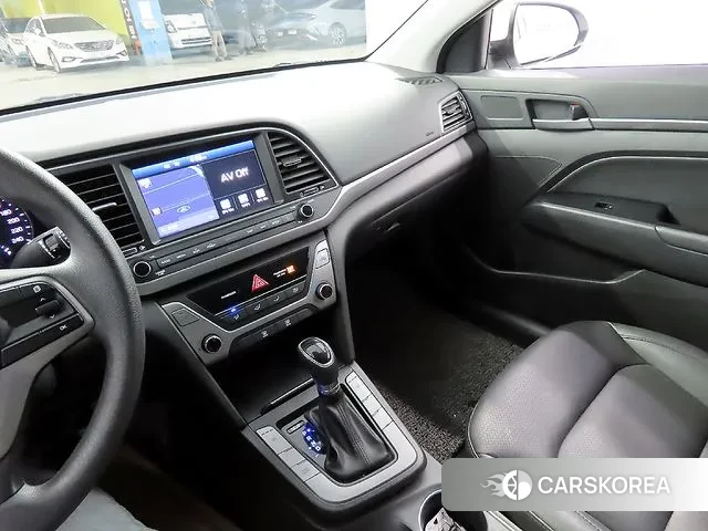 Hyundai Avante AD id 2977144 из Кореи 11