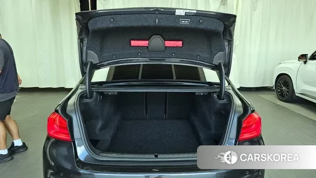 BMW 5 Series (G30) id 3066241 из Кореи 11