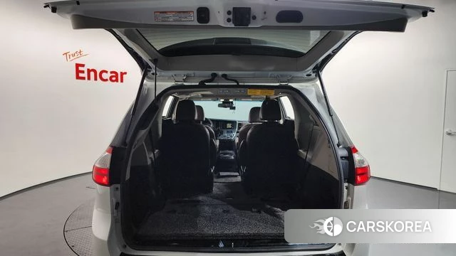 Toyota Sienna id 3867382 из Кореи 11