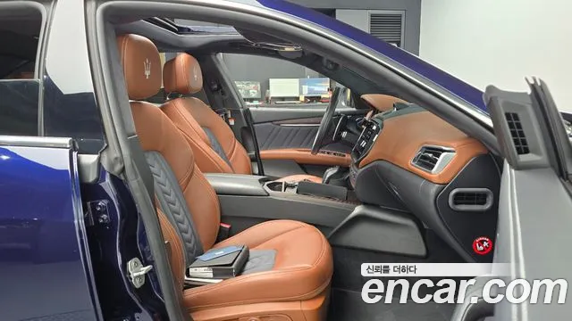 Maserati Ghibli id 2528626 из Кореи 11