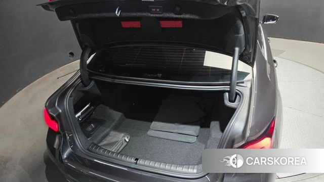 BMW 5 Series (G30) id 3798890 из Кореи 11