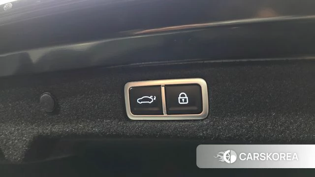 Hyundai Grandeur Hybrid (GN7) id 4200667 из Кореи 11