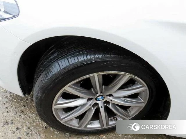 BMW 5 Series (G30) id 4285841 из Кореи 11