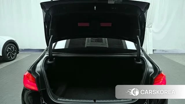 BMW 5 Series (G30) id 3380734 из Кореи 11