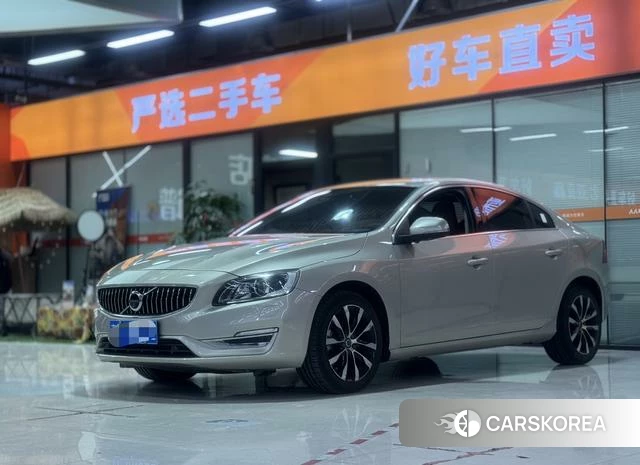 Volvo S60 id 4208314 из Китая 11