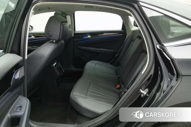 Volkswagen Passat id 4279119 из Китая 11