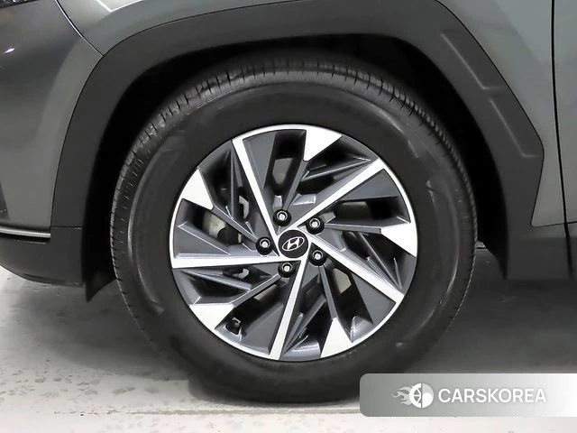 Hyundai Tucson (NX4) id 3806081 из Кореи 11