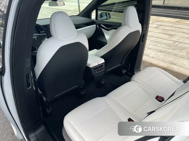 Tesla Model X id 4227855 из Китая 11