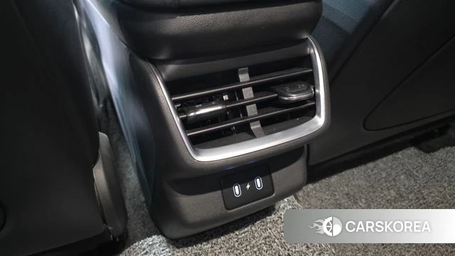 Hyundai Grandeur (GN7) id 4560101 из Кореи 11