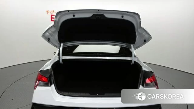 Hyundai The New Avante (CN7) id 3811407 из Кореи 11