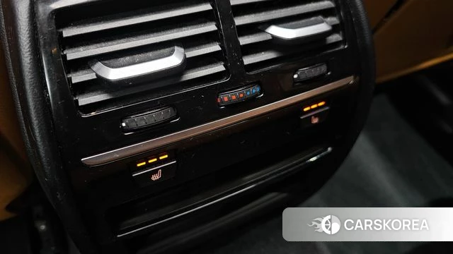 BMW 5 Series (G30) id 4246252 из Кореи 11