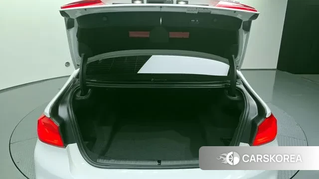 BMW 5 Series (G30) id 3307940 из Кореи 11