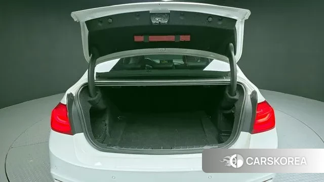 BMW 3 Series (F30) id 3754732 из Кореи 11