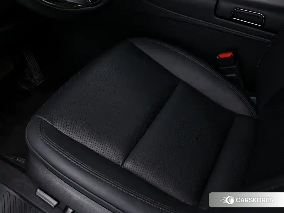 Toyota Elfa id 4685923 из Китая 11