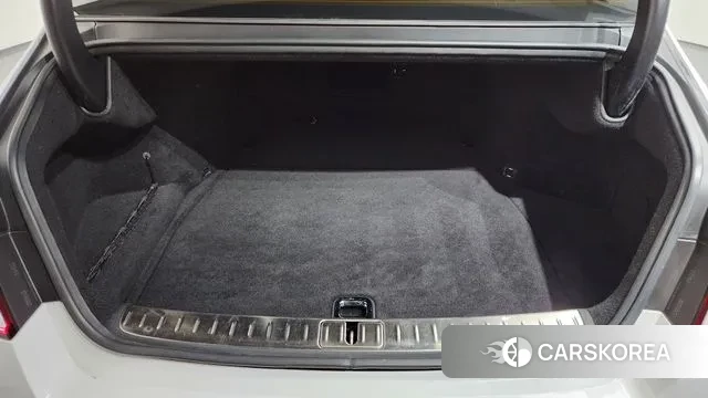 Genesis G90 (RS4) id 3746193 из Кореи 11