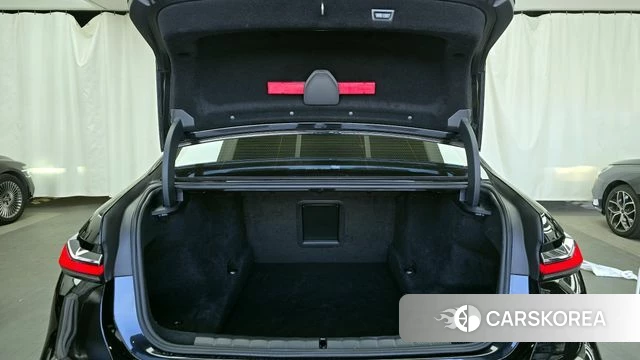 BMW 7 Series (G70) id 3934401 из Кореи 11