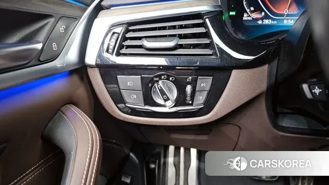 BMW 5 Series (G30) id 3622057 из Кореи 11