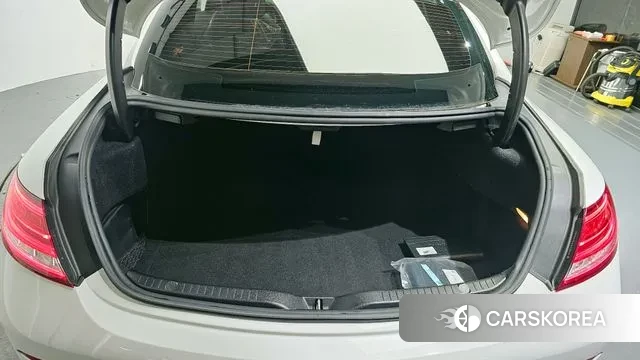 Mercedes-Benz C-Class W205 id 3721129 из Кореи 11