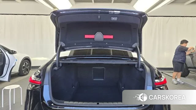 BMW 7 Series (G70) id 3026838 из Кореи 11