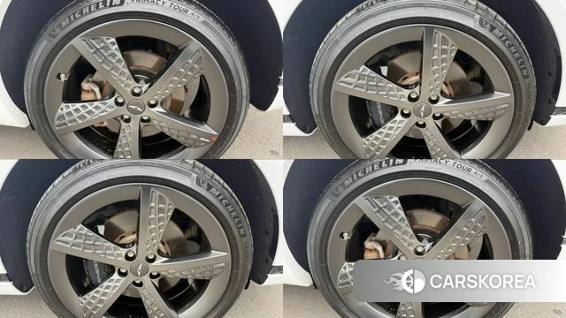 Genesis GV70 id 3965304 из Кореи 11