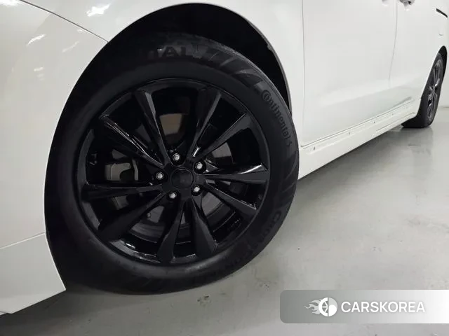 Kia The New Carnival id 3284589 из Кореи 11