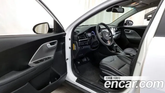 Kia The New Niro id 2683308 из Кореи 11