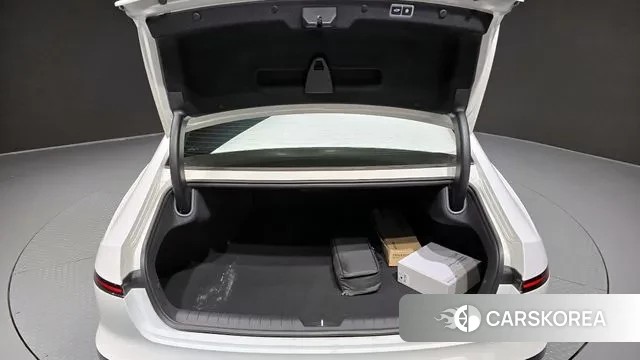 Hyundai Grandeur Hybrid (GN7) id 2857884 из Кореи 11