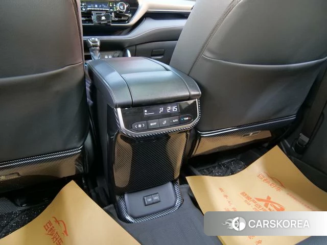 Toyota Crown Lufang id 4220689 из Китая 11