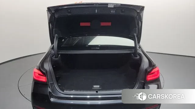 BMW 5 Series (G30) id 3422246 из Кореи 11