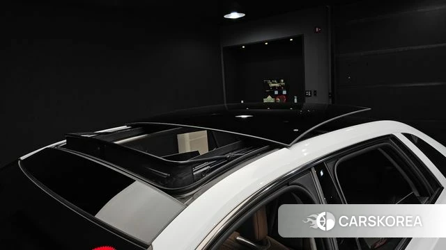 Hyundai Grandeur Hybrid (GN7) id 4607823 из Кореи 11