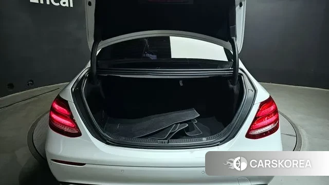 Mercedes-Benz E-Class W213 id 3039546 из Кореи 11
