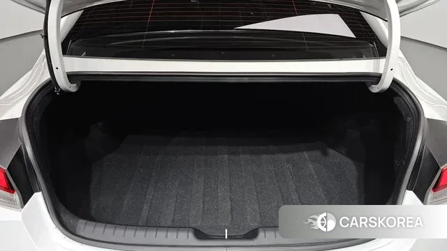 Hyundai Avante Hybrid (CN7) id 3058846 из Кореи 11