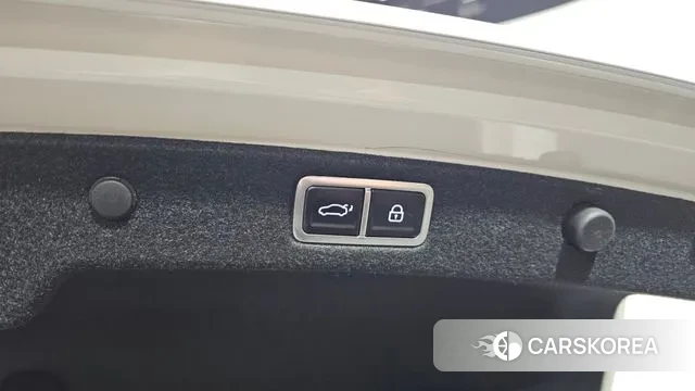 Hyundai Grandeur (GN7) id 3507438 из Кореи 11