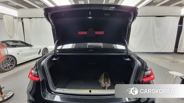 BMW 7 Series (G11) id 3069859 из Кореи 11